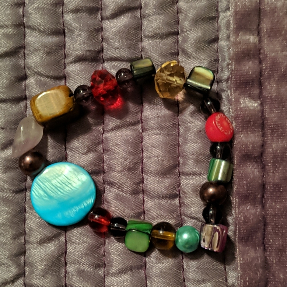 Beaded bracelets - Picture 2 of 4